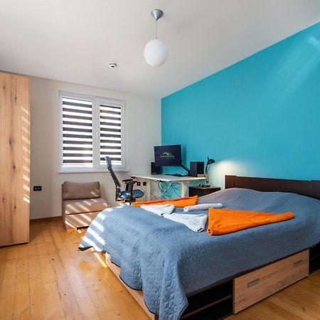 Devin Coworking & Coliving Apartment Екстериор снимка