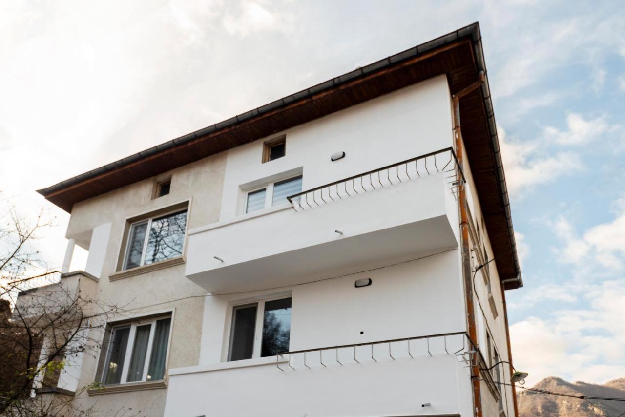 Devin Coworking & Coliving Apartment Екстериор снимка